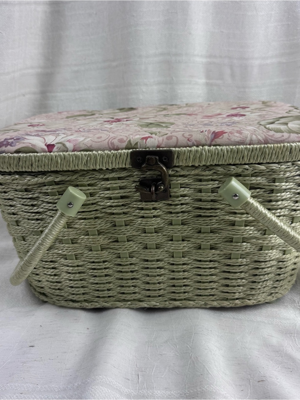 VTG Wicker Sewing Box Basket w/Dual Handles Large Oval Floral Tapestry